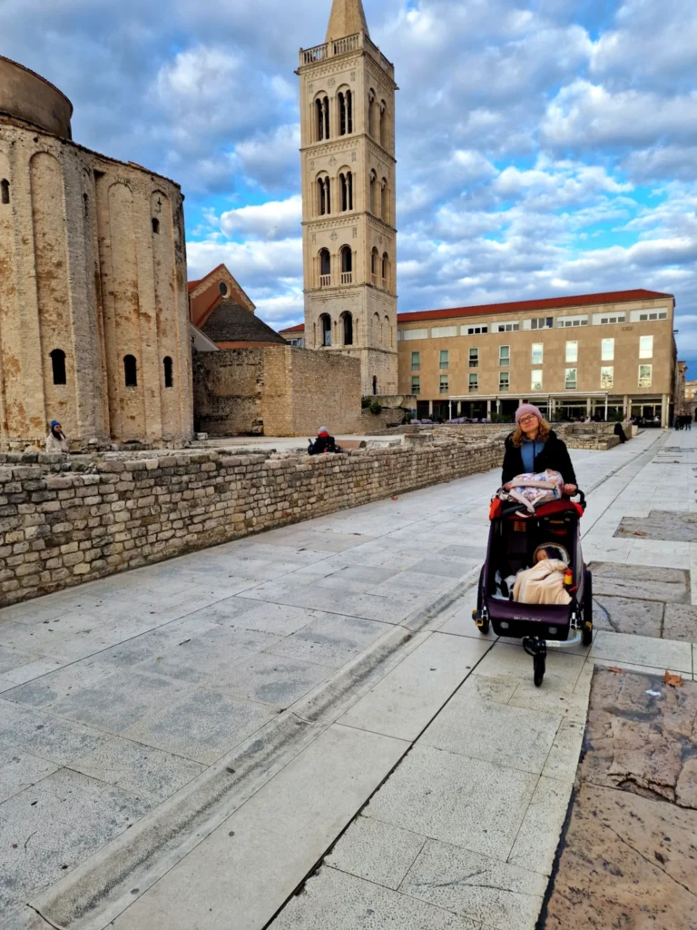 kamper Poznań wynajem rodzina pies