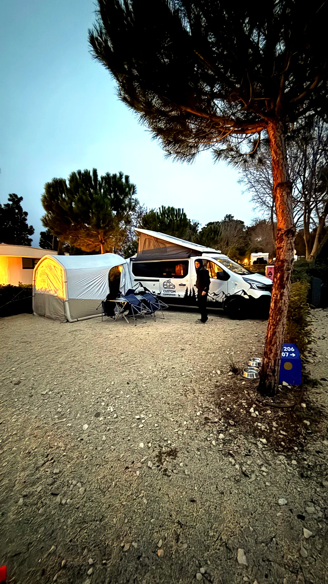 kamper Poznań wynajem rodzina pies