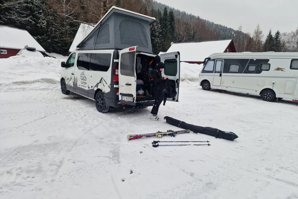 kamper Poznań wynajem rodzina pies